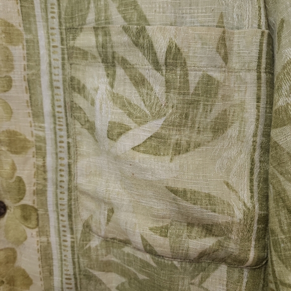 Tommy Bahama men's XL button up collar yellow green camp shirt - Picture 2 of 11